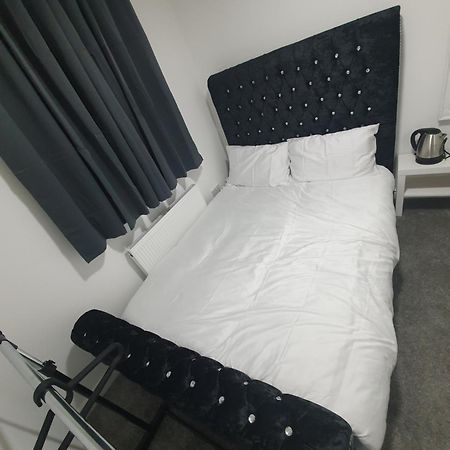 Beautiful Rooms Shaw St And Pine St Bury  Exterior foto