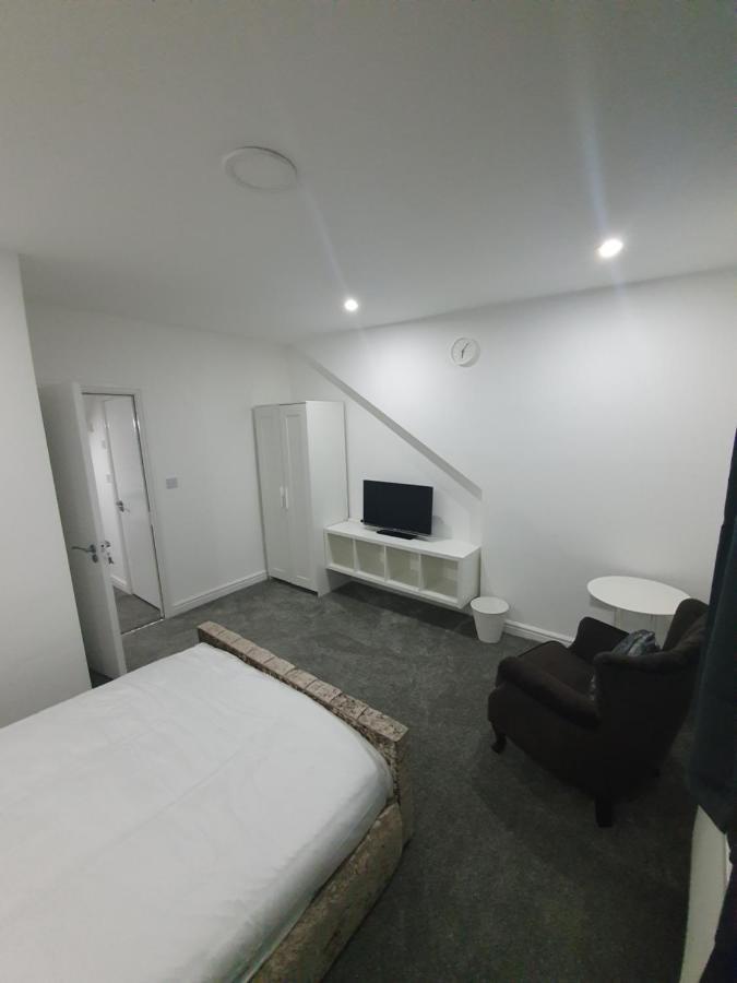 Beautiful Rooms Shaw St And Pine St Bury  Exterior foto